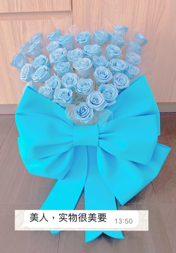 38 stalk blue preserved rosed with 50 cm big ribbon