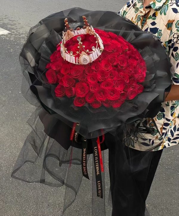 52 stalk red roses fresh crown flower bouquet